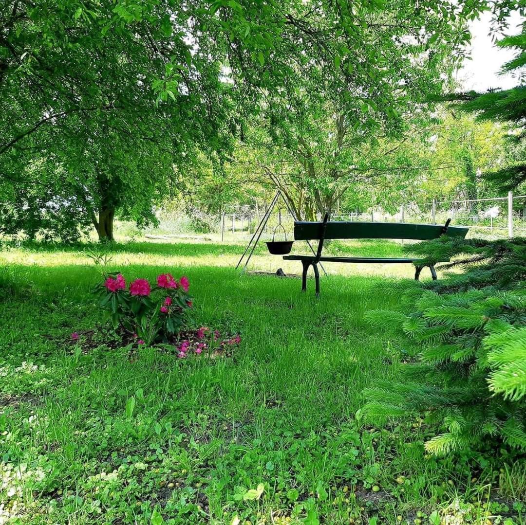 Axtburg Apartments Berbaltavar Εξωτερικό φωτογραφία