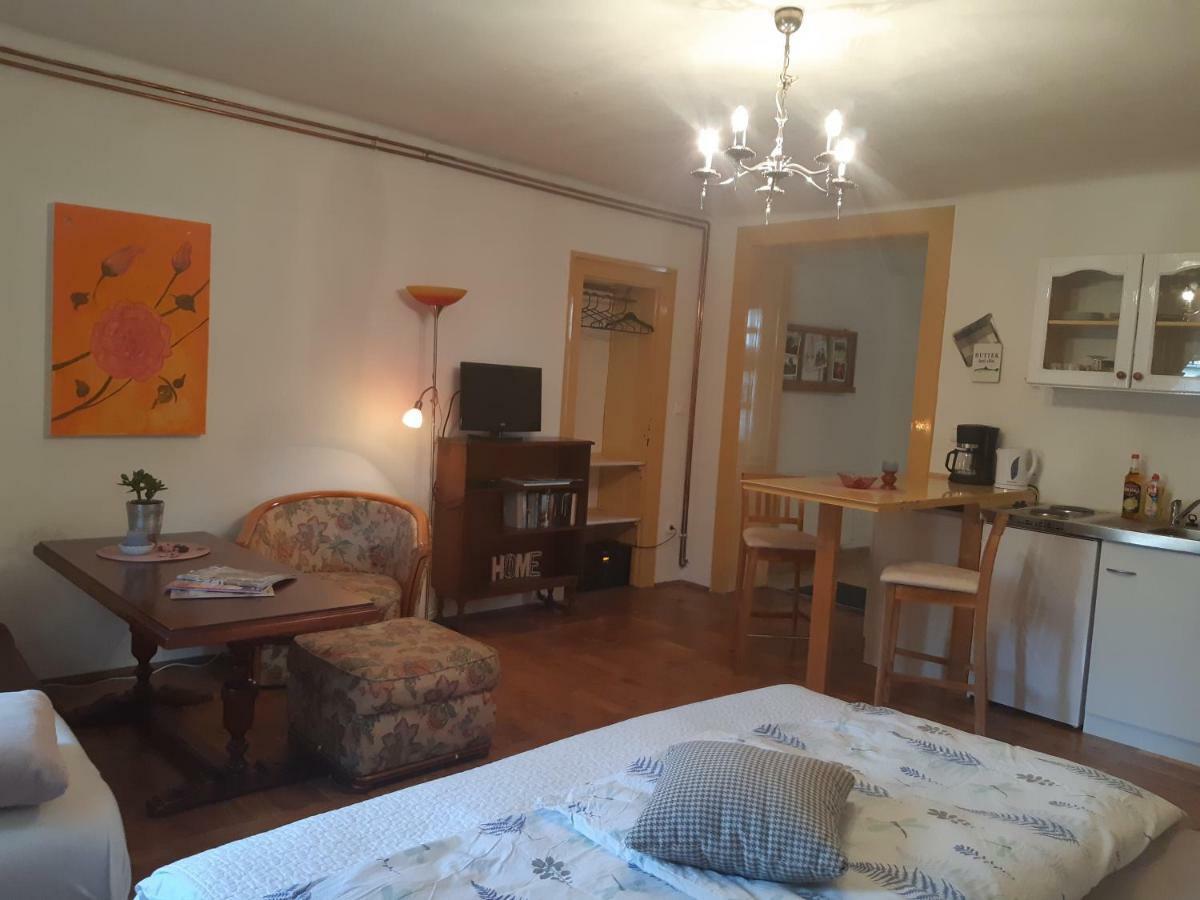 Axtburg Apartments Berbaltavar Εξωτερικό φωτογραφία